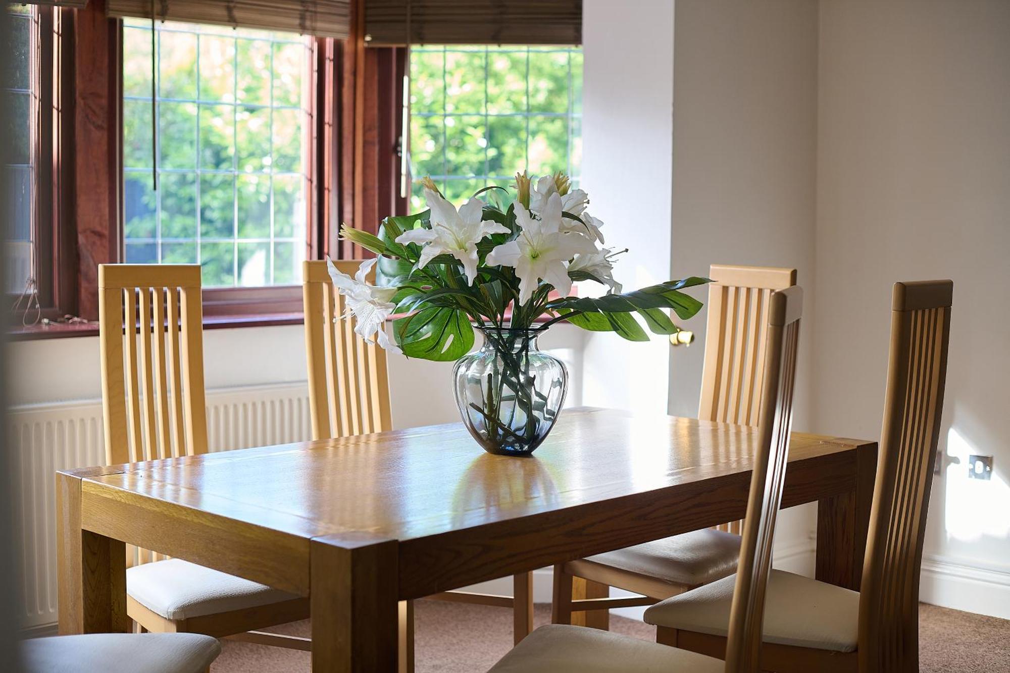 Spacious Home For Large Families And Contractors Γούλβερχαμπτον Εξωτερικό φωτογραφία