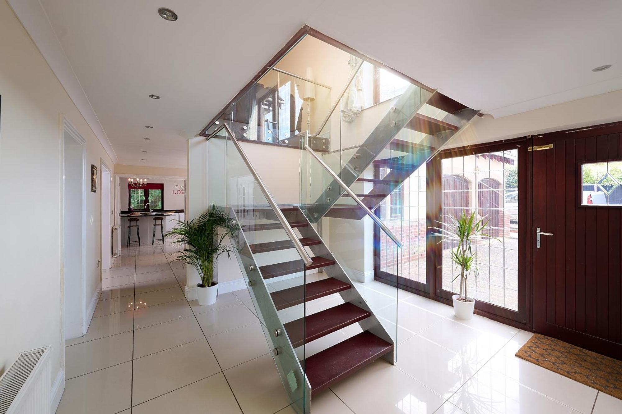 Spacious Home For Large Families And Contractors Γούλβερχαμπτον Εξωτερικό φωτογραφία